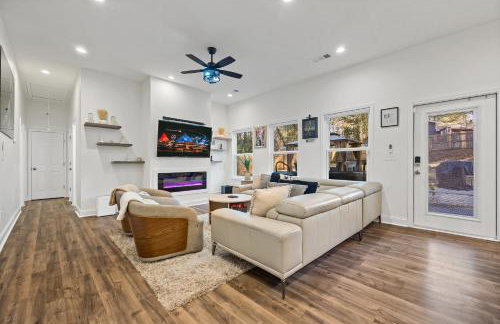 Charming Escape with Hot Tub & Fire Pit Winter Haven! - Foto 36