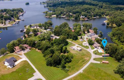 Serene Loft Cabin with Outdoor Grill and Fire Pit in Creal Springs, Illinois - Foto 6