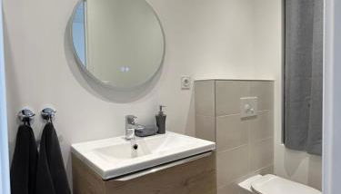 Chambre tout confort au coeur de Cessieu - Photo 5