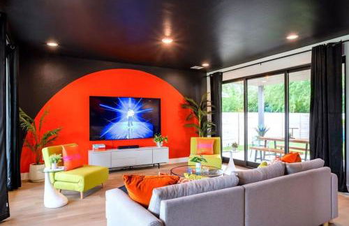 Queens Gambit - 7 Minutes from Downtown - Sleeps 16 - Foto 13