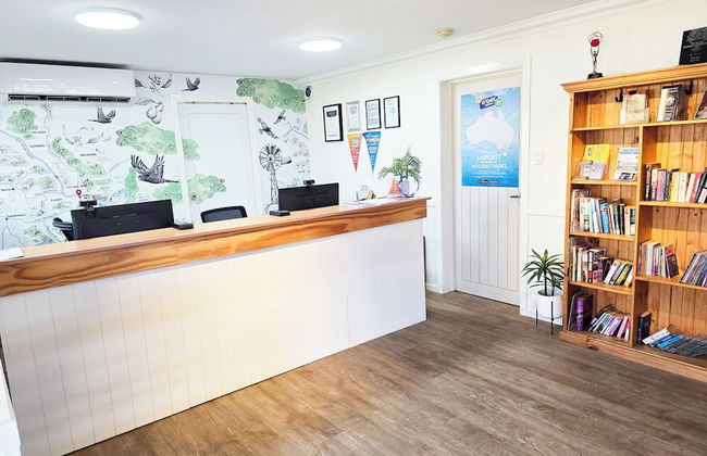 Crows Nest Tourist Park - Photo 2