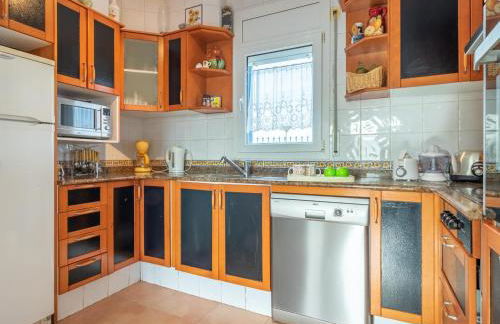 Casa de Vacaciones con Piscina, Jardín, A.A, Barbacoa, Wifi y Parking, Cerca de la Playa - ES-89-78 - Foto 12