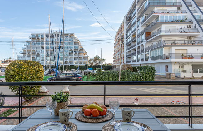 2 bedroom Apartment in Castelló d'Empúries - Photo 18