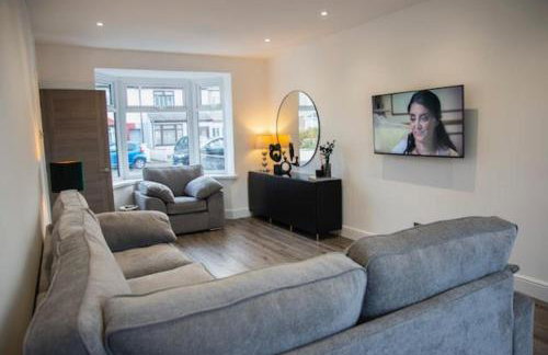 Luxury Modern 3 Bedroom House - Foto 1