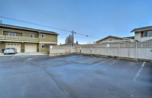 Apartment with Gas Fireplace about half Mi to Beach! - Foto 24