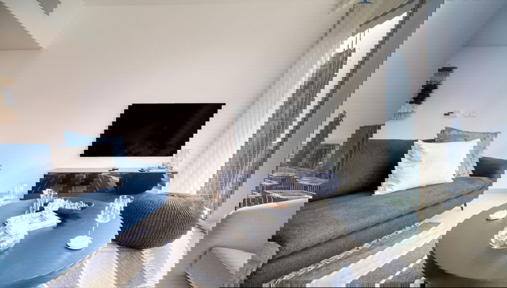 Classy Downtown 2BR w City View Balcony - Foto 1, Habitación