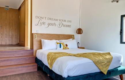 Serenity Valley Escape by LovelyStay - Photo 7