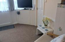 Belle Aire Beach Retreat at Hemsby with FREE WIFI Bed linen included Freely tvs in bedrooms and FREE onsite entertainment - Foto 8