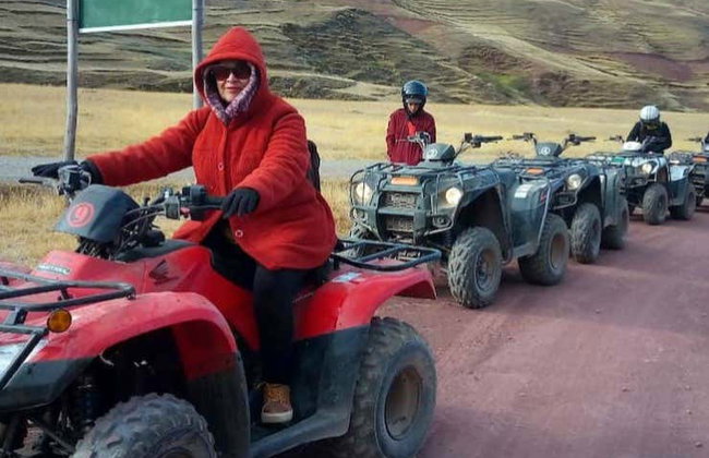 Tour de quadriciclo pela Montanha Arco-Íris - Foto 3