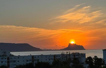 Penthouse in Albir with Sea Views, 100m from Beach - Photo 8