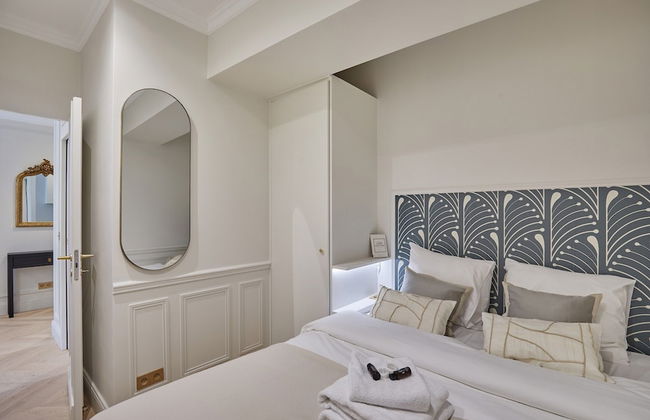 Eiffel Tower Apartment Invalides - Photo 4