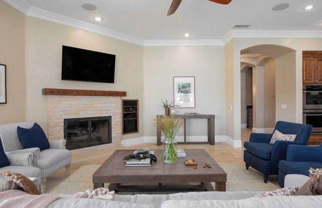 Bear Bridge by Avantstay Hilltop Haven in Temecula w/ Views, Putting Green & Hot Tub - Foto 13