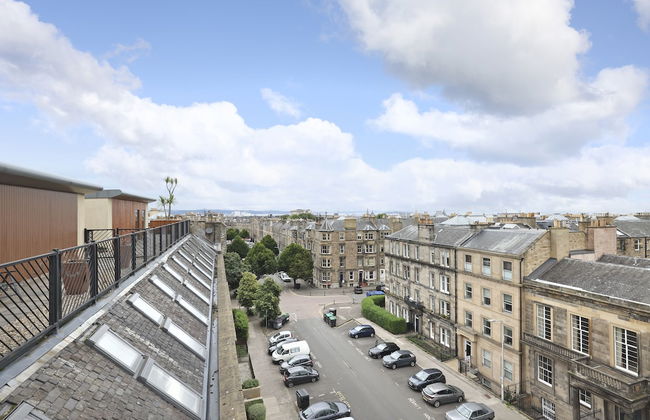 JOIVY Executive 2-Bed Apt With Stunning Roof Terraces - Foto 39