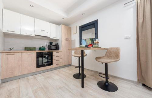 Unique Villa V with large pool - Photo 36