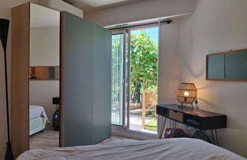 Lovely apartment with private garden and a swimming-pool - Foto 22