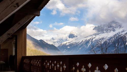 Les Ecureuils -Rénové 100m2 - 8per - Skis aux Pieds - Vue sur la Montagne - Foto 2