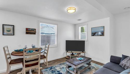 Perfect 2BR Hideaway Just 35 Blocks to Beach & Boards Fire Pit, Grill, Relax - Foto 2