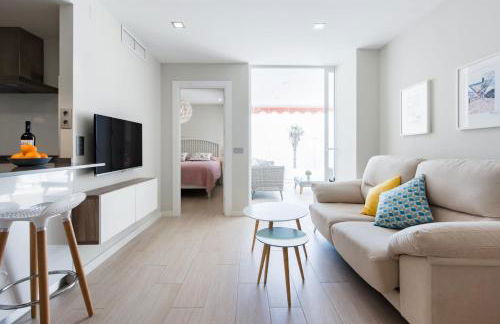 Sorolla 105, luxury, beach, free parking, all services, quite neighborhood, SO - Photo 8