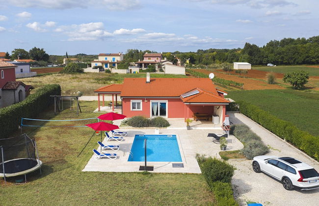 Detached Villa With Pool and Large Garden in Quiet Area Near the Sea - Foto 24