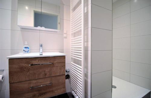 High-quality apartments near Residence - parking space - Foto 16