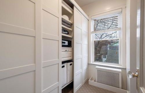 Elegant and Chic 2Bed 2Bath steps from the lake! - Foto 20