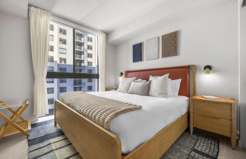 Modern Condo Steps from Bayside & Kaseya Center - Foto 2