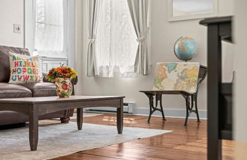 The School House Cottage, Historic 1BR Mystic River Stay Near Seaport - Foto 22