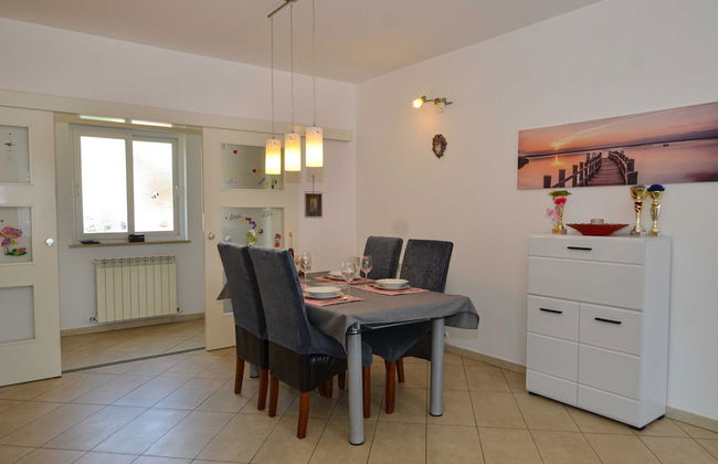 Radovani Peaceful and Serene Apartment With Terrace - Foto 22