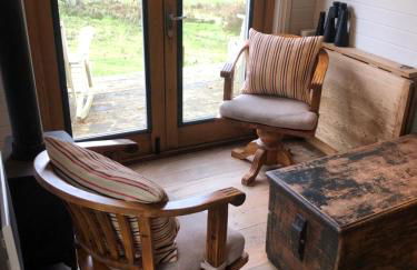 The Goods Wagon, private garden and stunning views - Foto 3