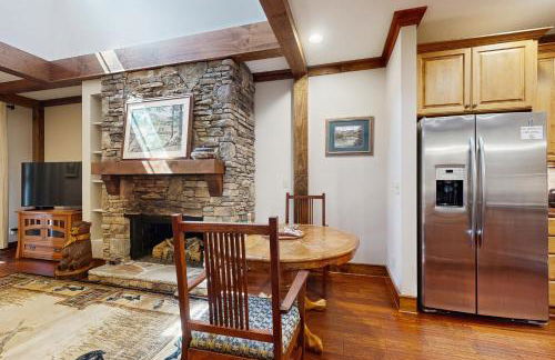 Firefly Cove #202 - Photo 6