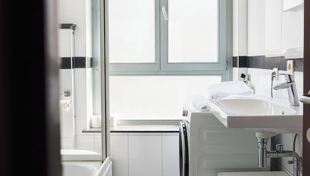 Amosa Liège City Centre Apart Regence 10 - Foto 5, Badezimmer