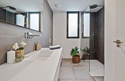 Penthouse Panorama - Photo 24