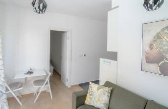 Cozy seaside apartment with private pool & terrace - Foto 39