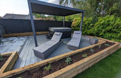 Hoot Hollow - Hot Tub Hideaway - Foto 12