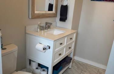 Charming Brick Home with bonus space & foosball - Foto 20