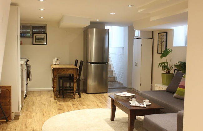 Applewood Suites - Danforth Basement - Foto 5