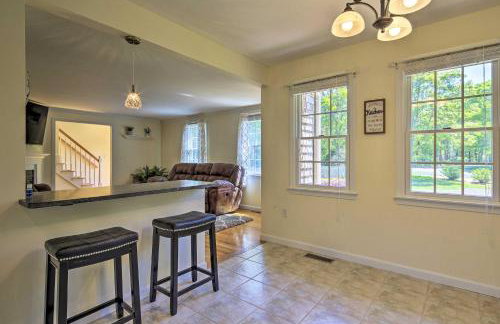 Cape Cod Home with Game Room - 3 Mi From Mayflower! - Foto 17