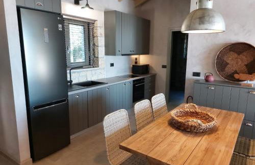 Elaiopetra Kefalonia - Stonehouse Hideaway with pool - Modern Luxury with Serene Sea and Mountain Views - Foto 12