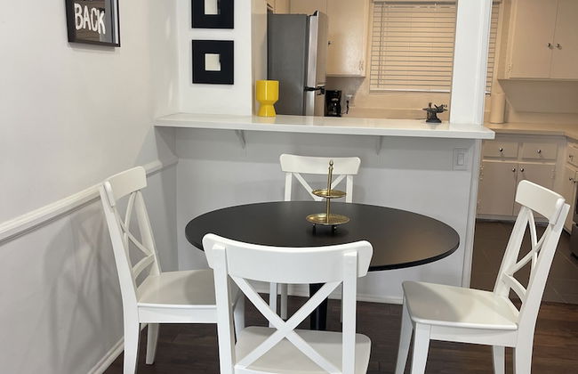 Hollywood Business Suites - Foto 13