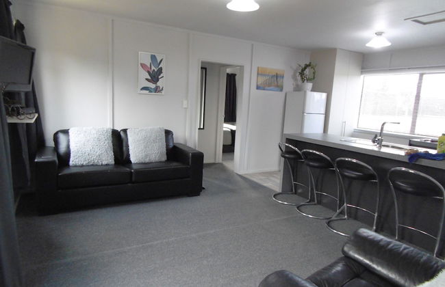 Glenavys Waitaki River Motor Camp - Caravan Park - Foto 14