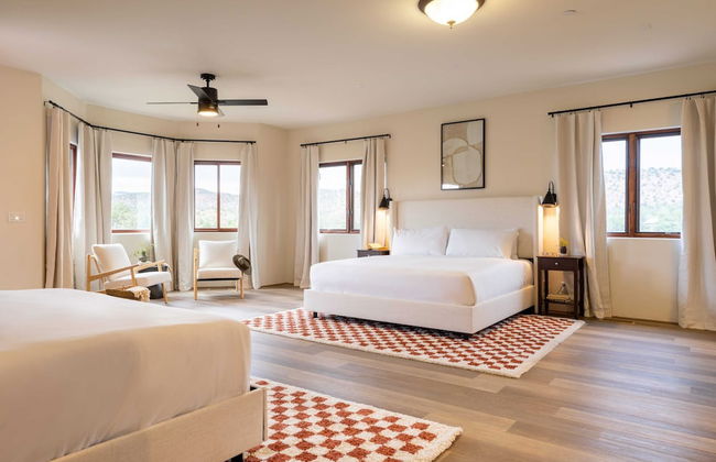 Pyramid by Avantstay Luxe Sedona Mansion w/ Views, 7mins to Downtown - Photo 46