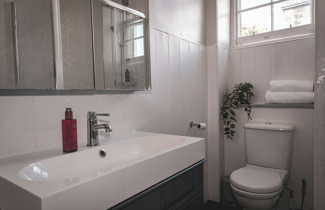 Spacious 4 Bedroom Flat in Stirling - Foto 9