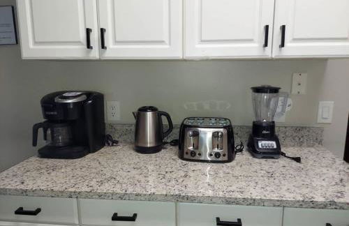 New Listing Pool and Game Room 4BR - Foto 39