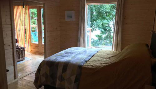 Off Grid 1-bed Cabin, Pets Ok, 20 Mins to Dunoon - Photo 2