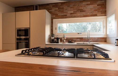 GuestHost- Exclusive Villa with Private Garden - Foto 8