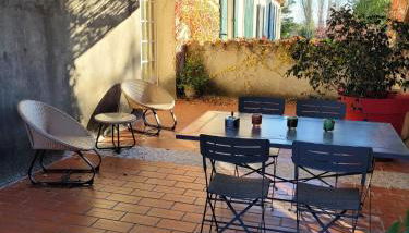 Appartement spacieux à Arles avec piscine et jardin partagé - Foto 2