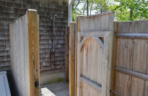 Spacious Home by Beach Dog Welcome - Photo 26