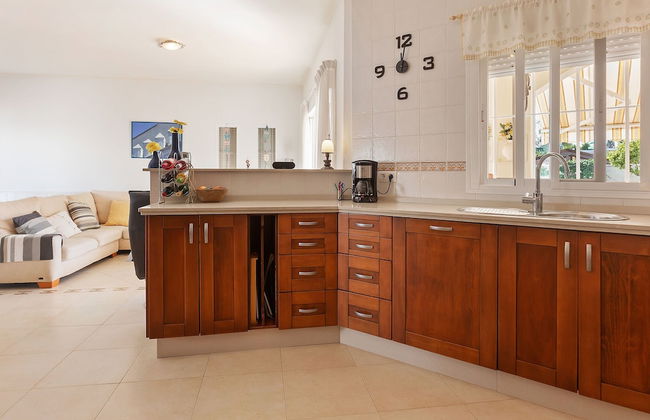 Detached Villa With a Large Private Swimming Pool - Foto 5