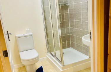 The Luxe Loft near Wolverhampton train station - Foto 10