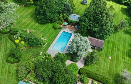 Stunning Cottage in Famous KY Garden -Sleeps 2 - Foto 44